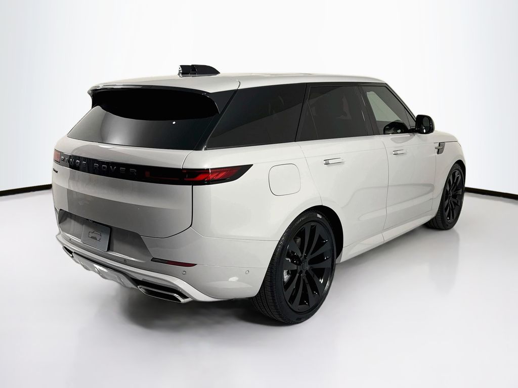 Thumbnail: 2026 Land Rover Range Rover Sport - 5