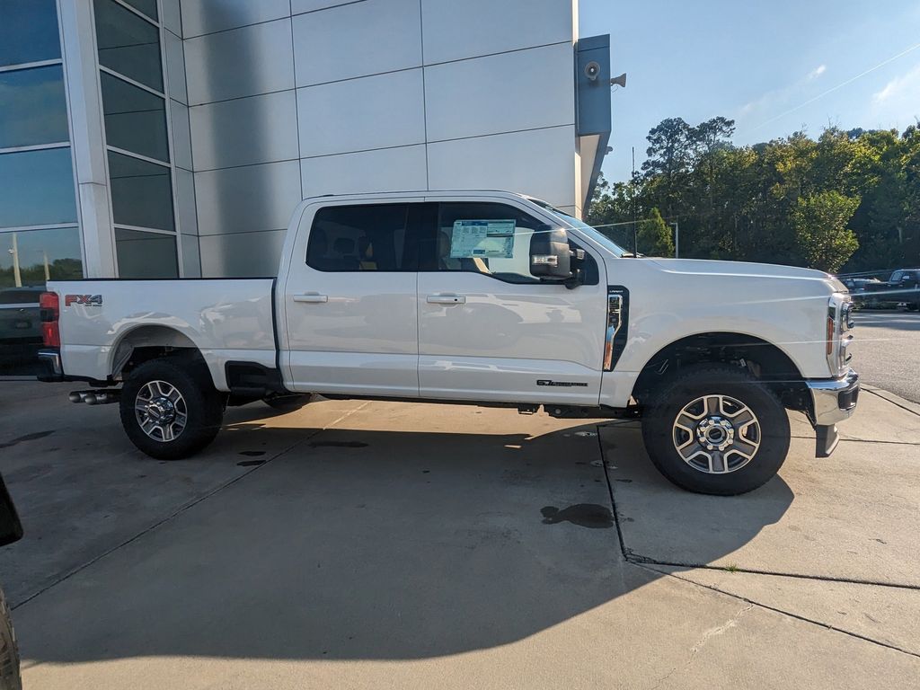 2025 Ford F-350 Super Duty Lariat