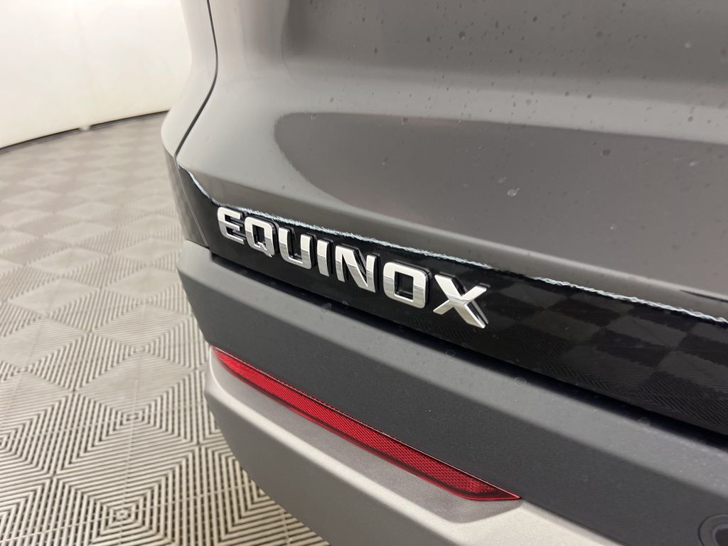 Thumbnail: 2026 Chevrolet Equinox - 17