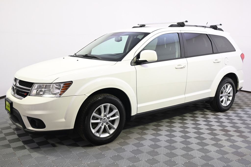 Used 2017 White Dodge SXT image 2