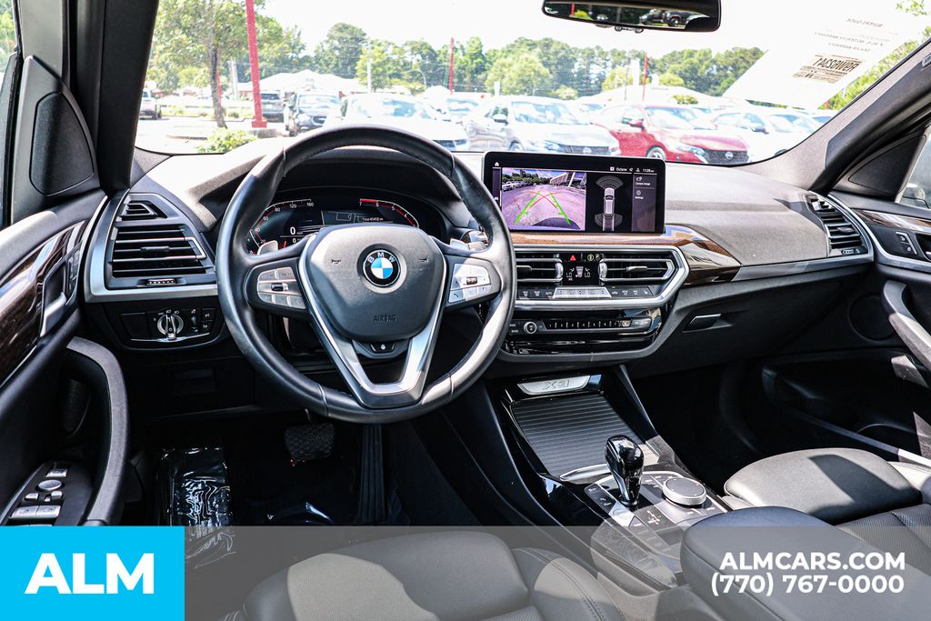 Used 2024 White BMW xDrive30i image 29