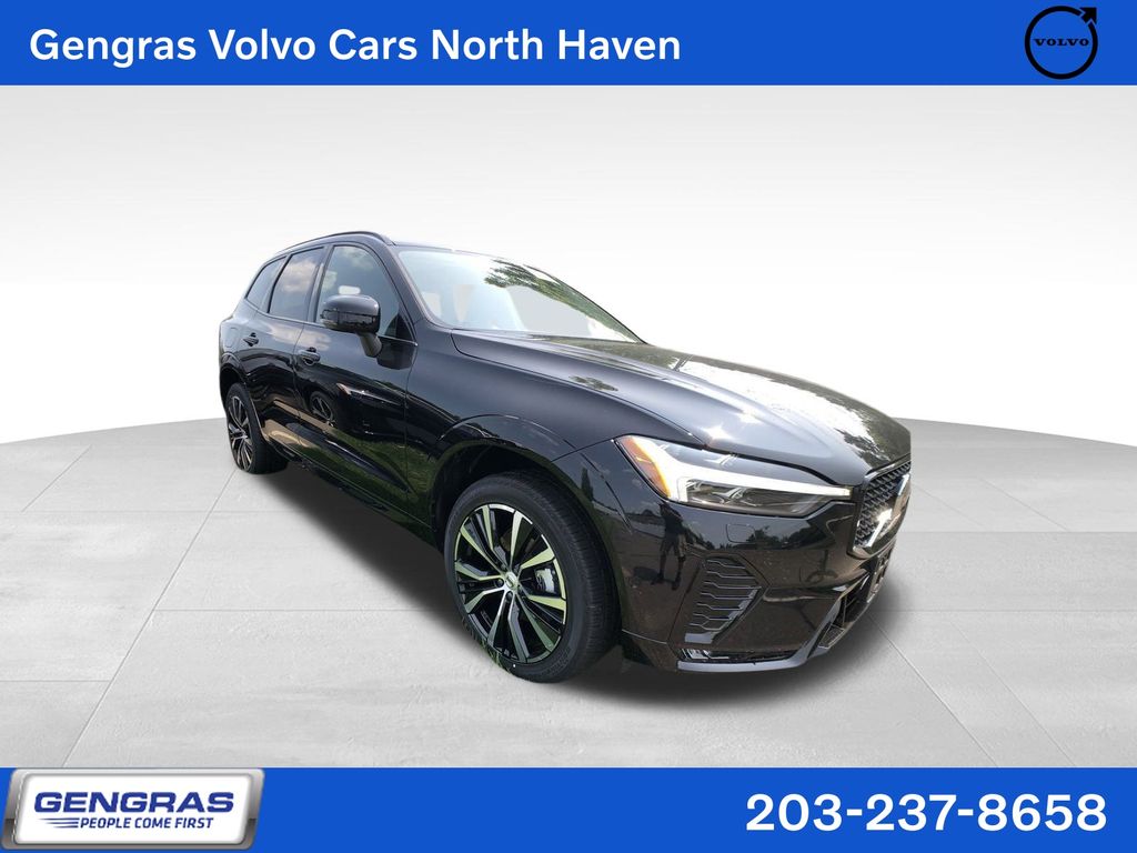 2025 Volvo XC60 B5 Plus Dark Theme AWD