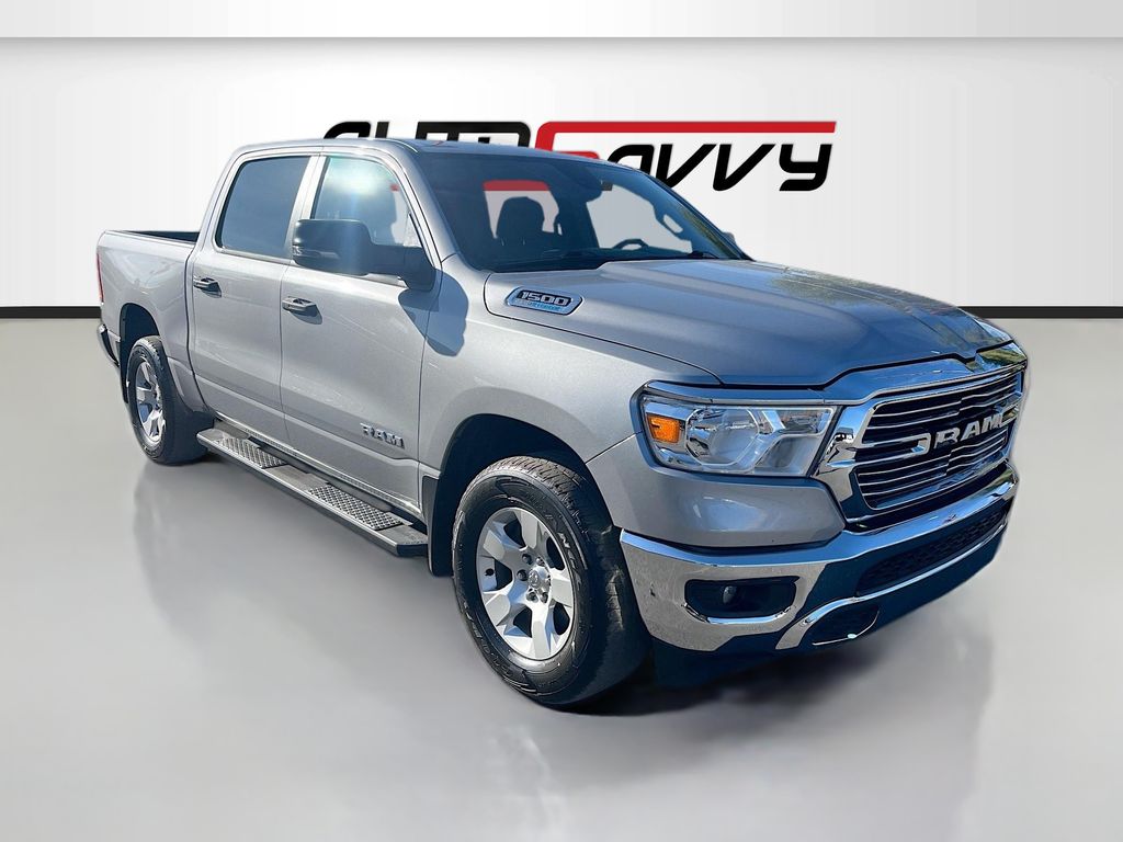 2023 RAM 1500 Big Horn/Lone Star 4x4 Crew Cab 5'7's photo