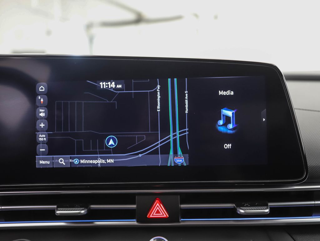 2024 Hyundai Elantra Limited Edition 14