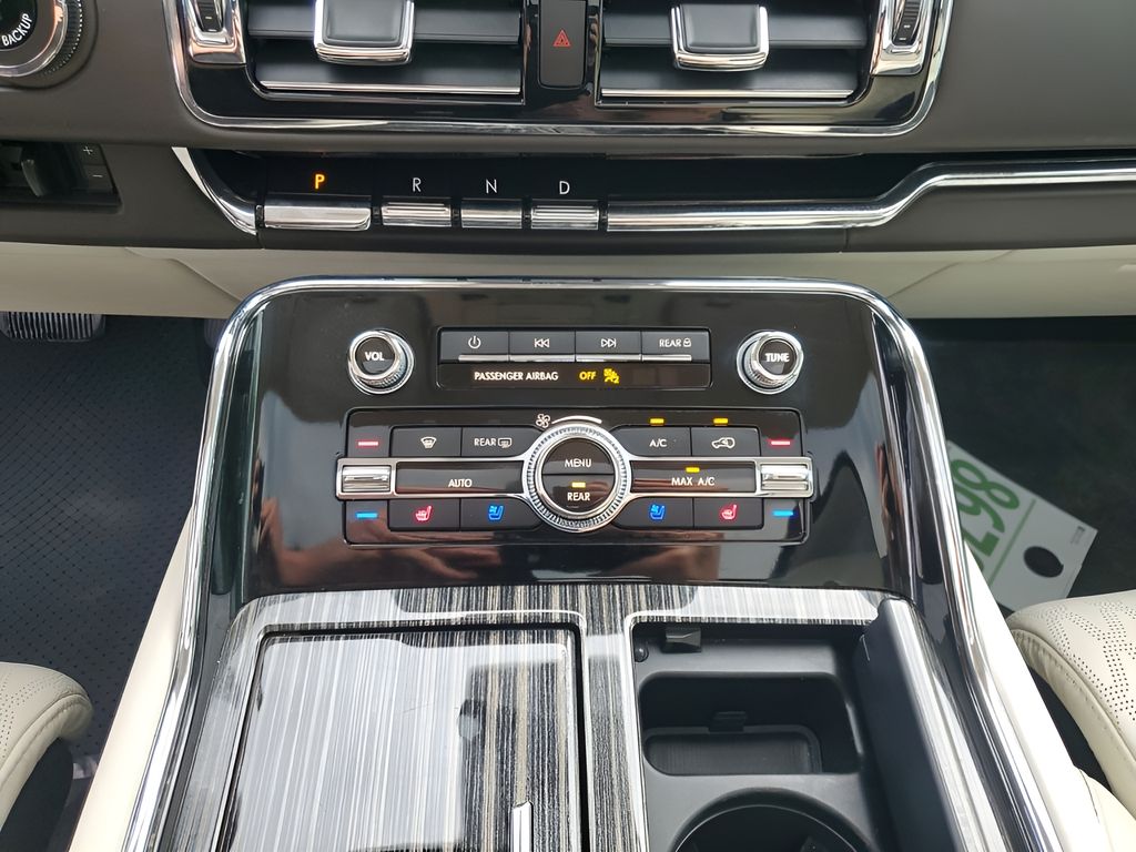 Used Car 2021 Lincoln Navigator  Black Label For Sale Under $50,000 In Austin, Texas