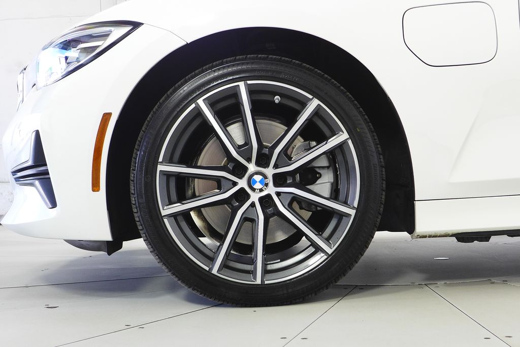 Thumbnail: 2021 BMW 3 Series - 5