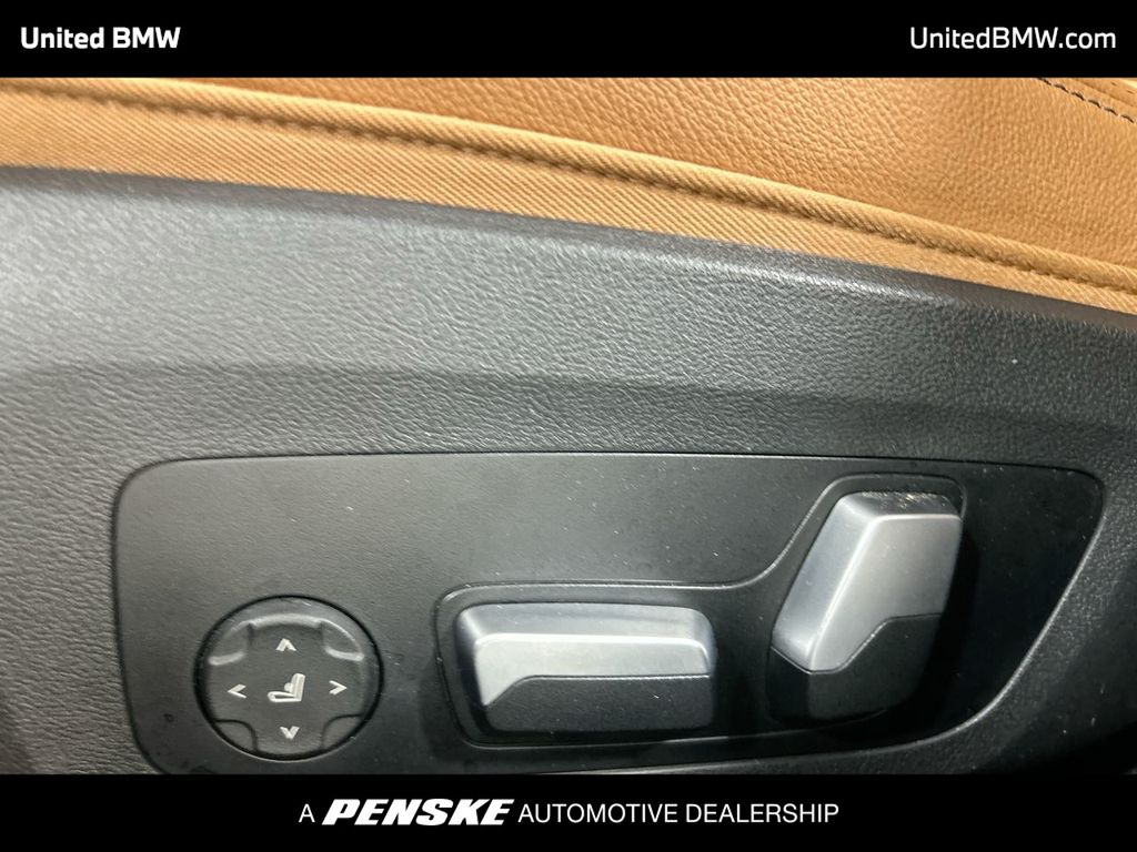 Thumbnail: 2023 BMW i4 - 12