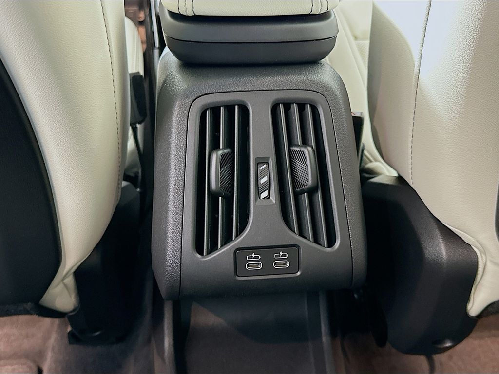 Thumbnail: 2026 BMW X2 - 18