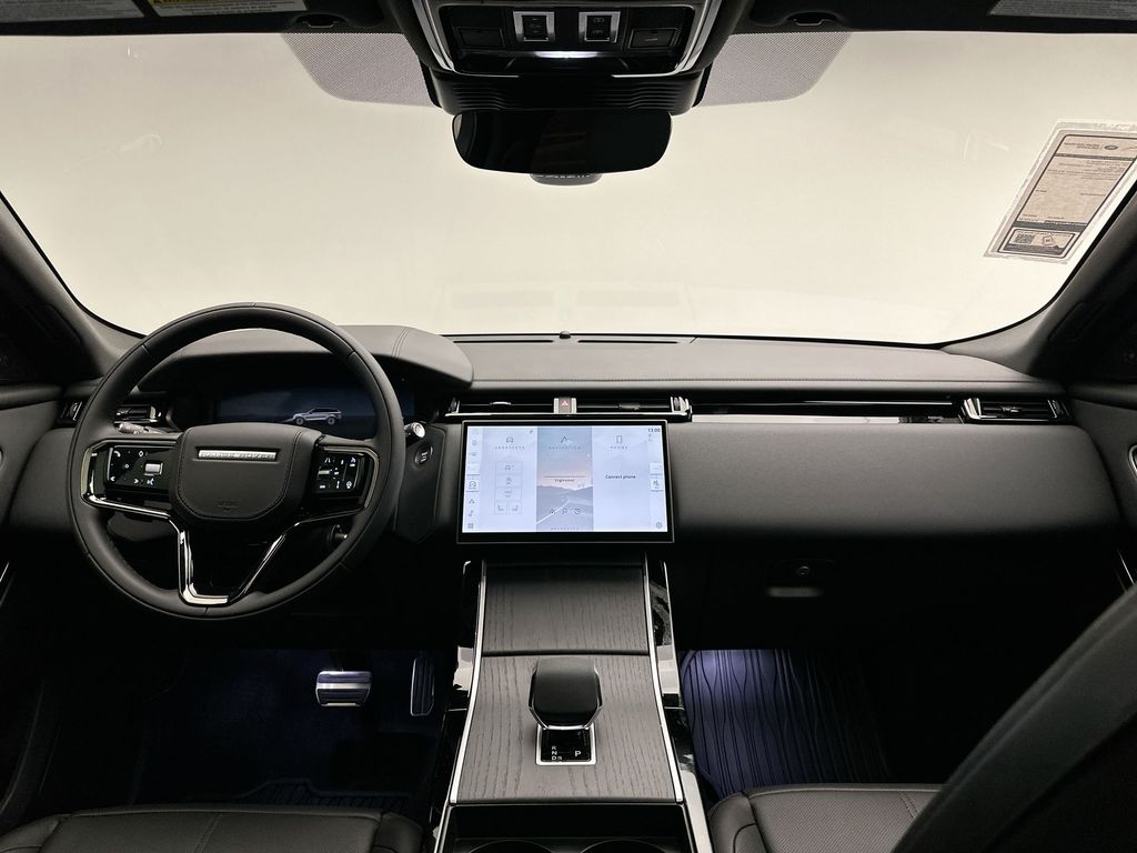 2026 Land Rover Range Rover Velar Dynamic SE 7