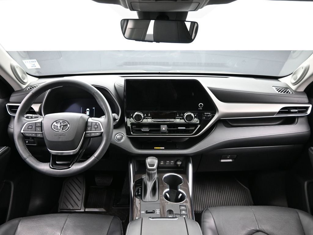 2023 Toyota Highlander Hybrid Limited