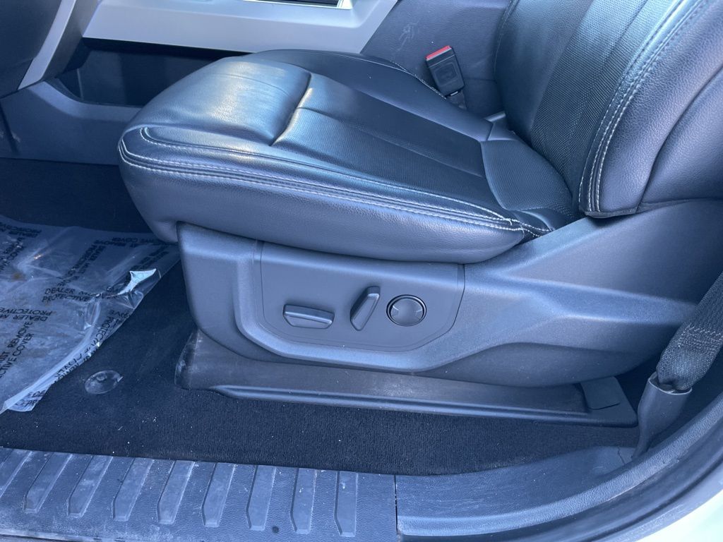 Certified Used 2022 White Ford Lariat image 40