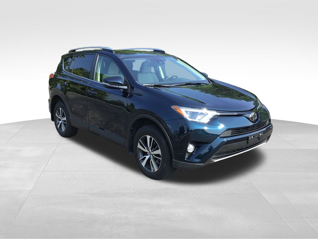Thumbnail: 2018 Toyota RAV4 - 2