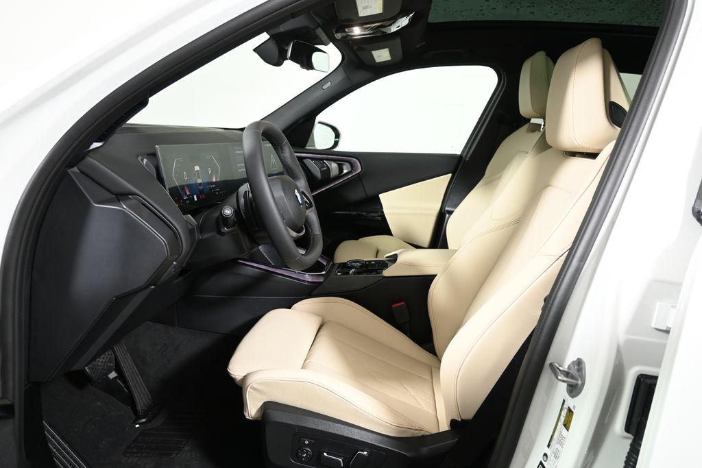 Thumbnail: 2026 BMW X3 - 3