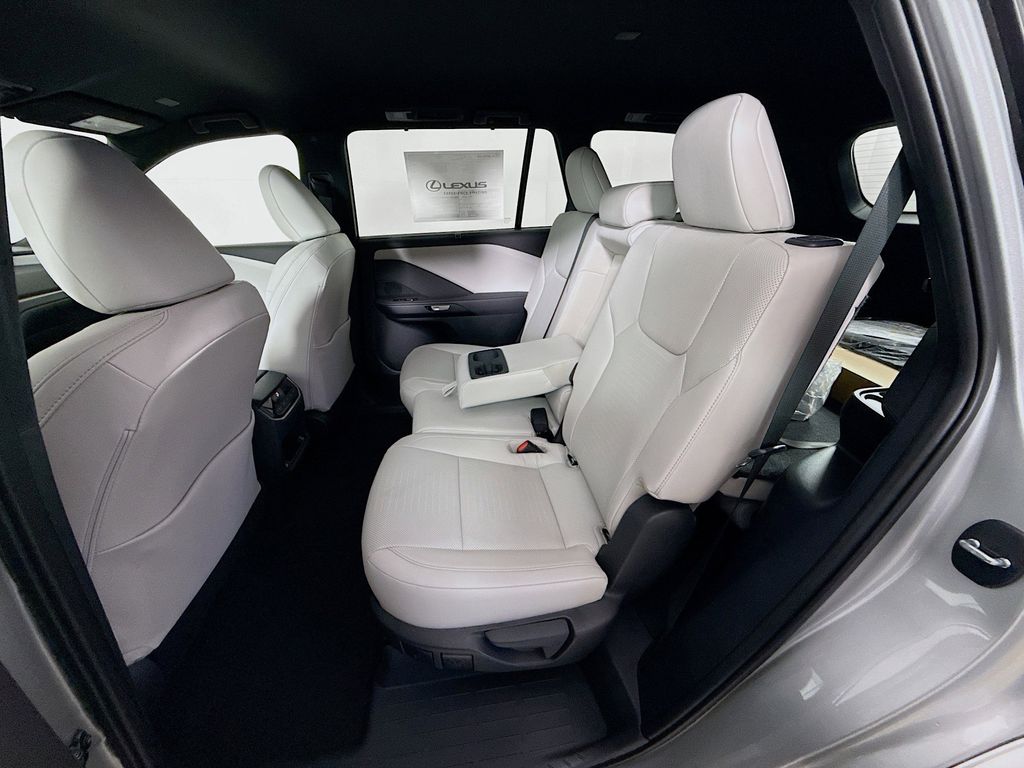 Thumbnail: 2026 Lexus TX - 17