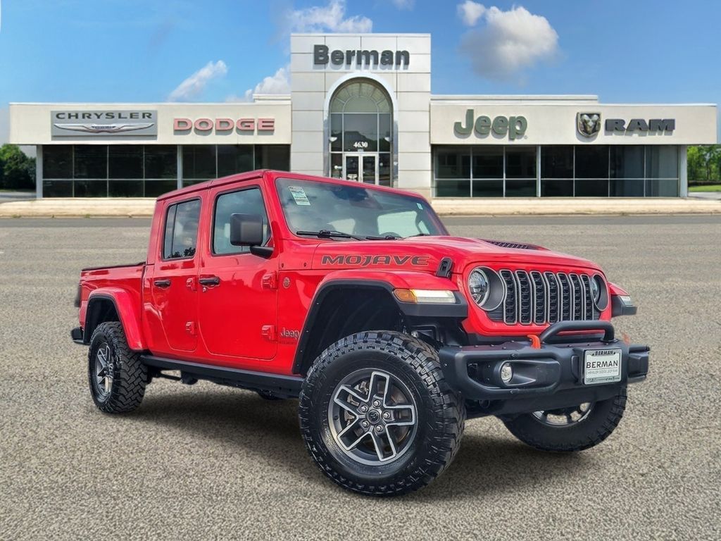 Firecracker Red Clearcoat (DISC) 2026 Jeep Gladiator Pickup Truck Four-Wheel Drive 8-Speed Automatic