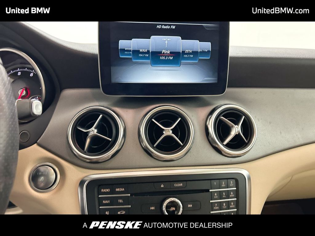 Thumbnail: 2018 Mercedes-Benz GLA - 16