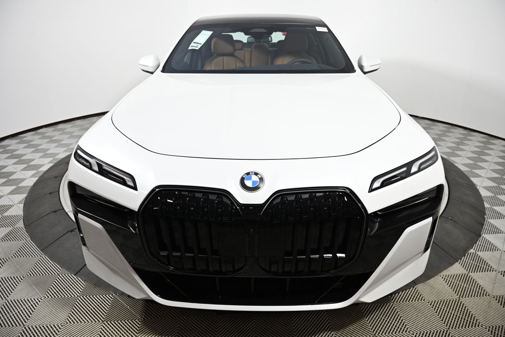Thumbnail: 2026 BMW 7 Series - 8