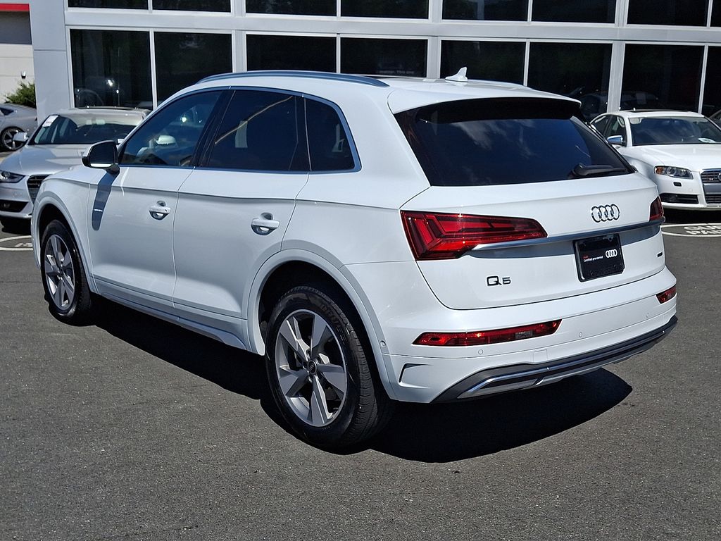 Thumbnail: 2023 Audi Q5 - 6