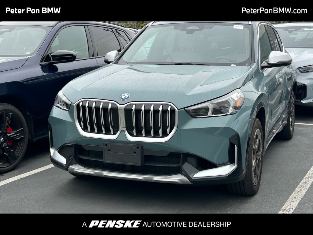 Thumbnail: 2023 BMW X1 - 1