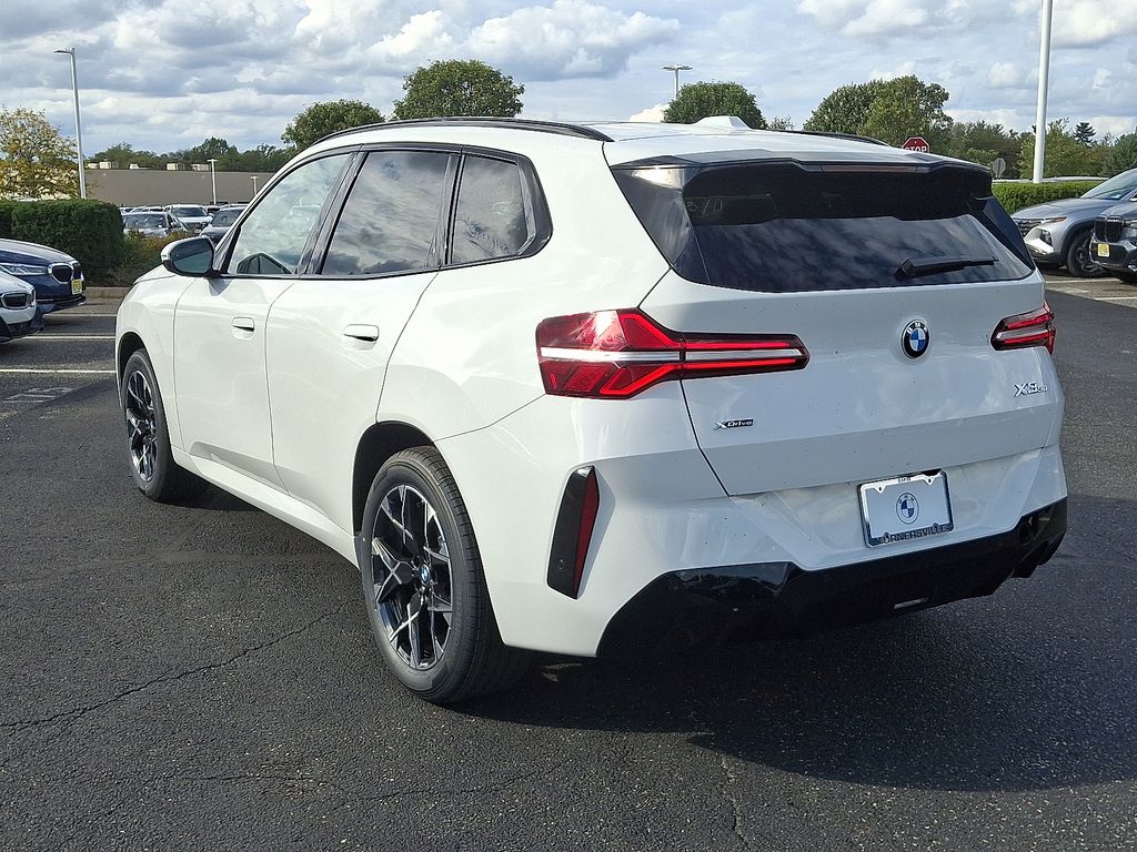 Thumbnail: 2026 BMW X3 - 3