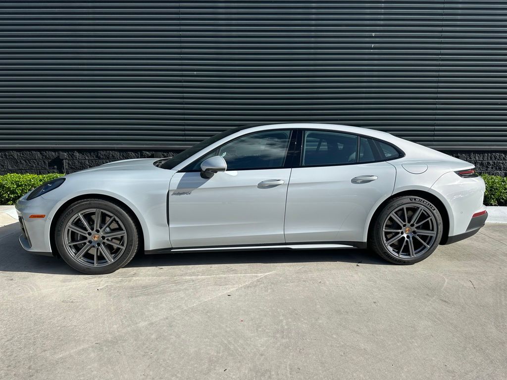 Thumbnail: 2025 Porsche Panamera - 2