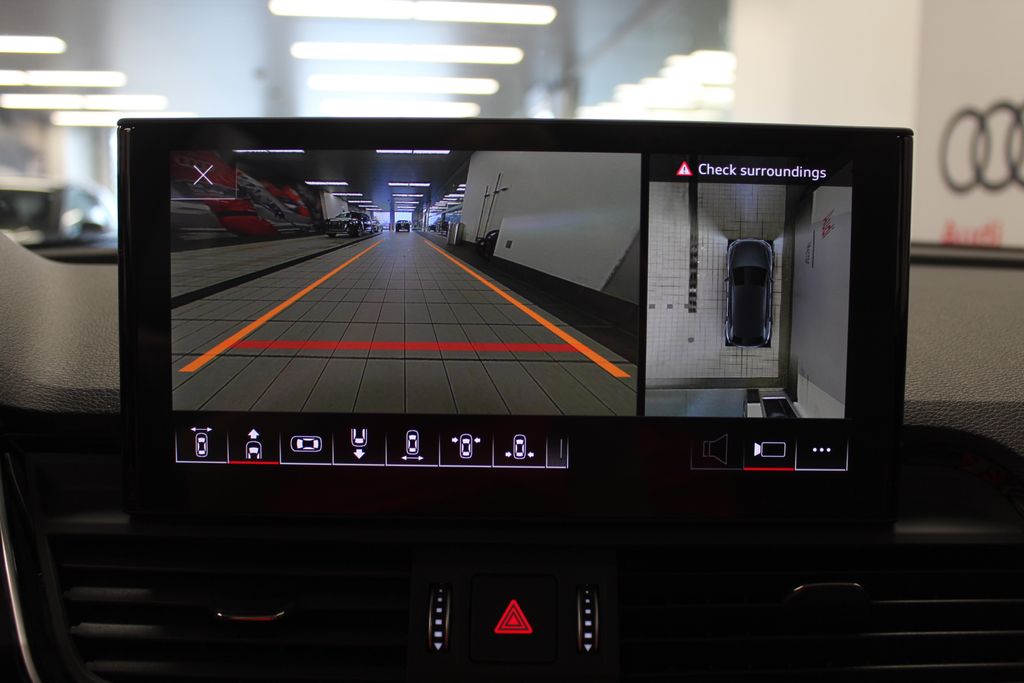 Thumbnail: 2023 Audi Q5 - 20