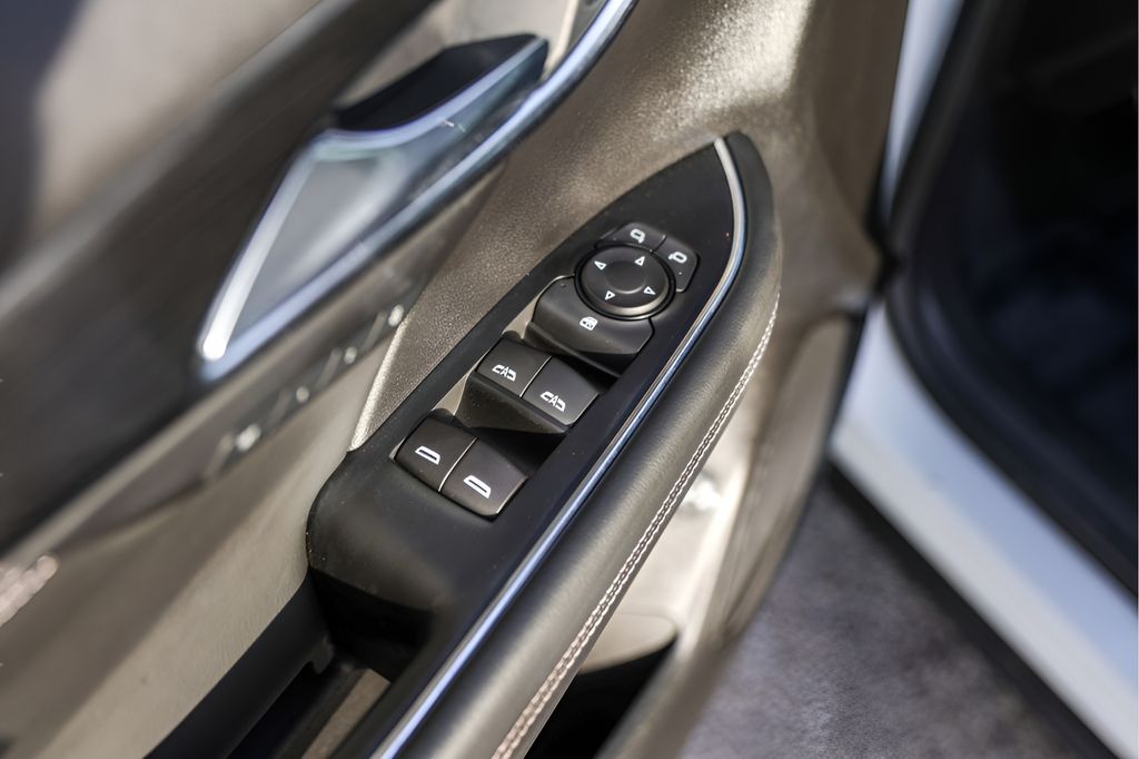 Used Car 2022 Buick Envision  Essence For Sale Under $25,000 In Austin, Texas