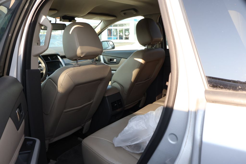 Thumbnail: 2013 Ford Edge - 28
