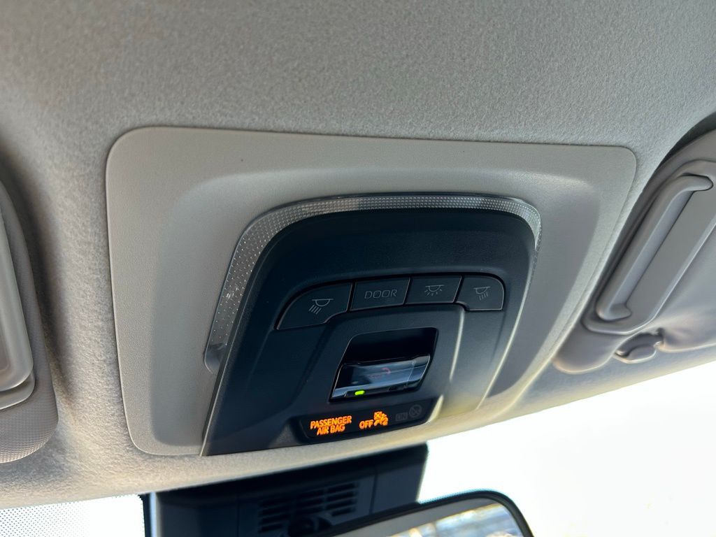 Thumbnail: 2025 Toyota Corolla - 27