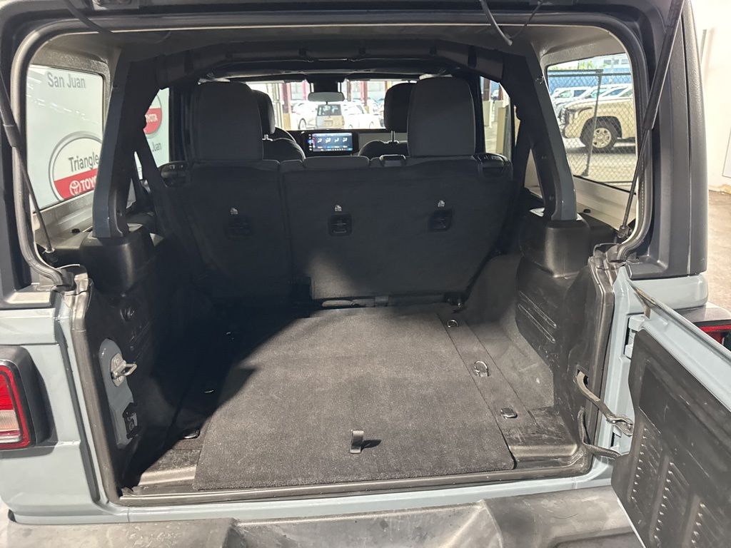 Thumbnail: 2024 Jeep Wrangler - 21