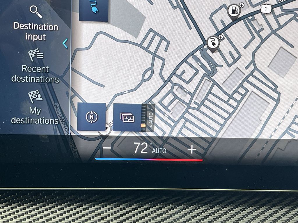 Thumbnail: 2023 BMW i4 - 19