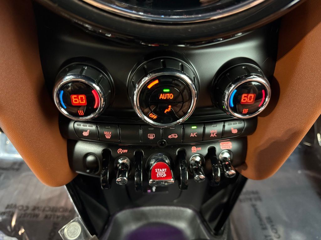 Thumbnail: 2023 MINI Cooper - 16