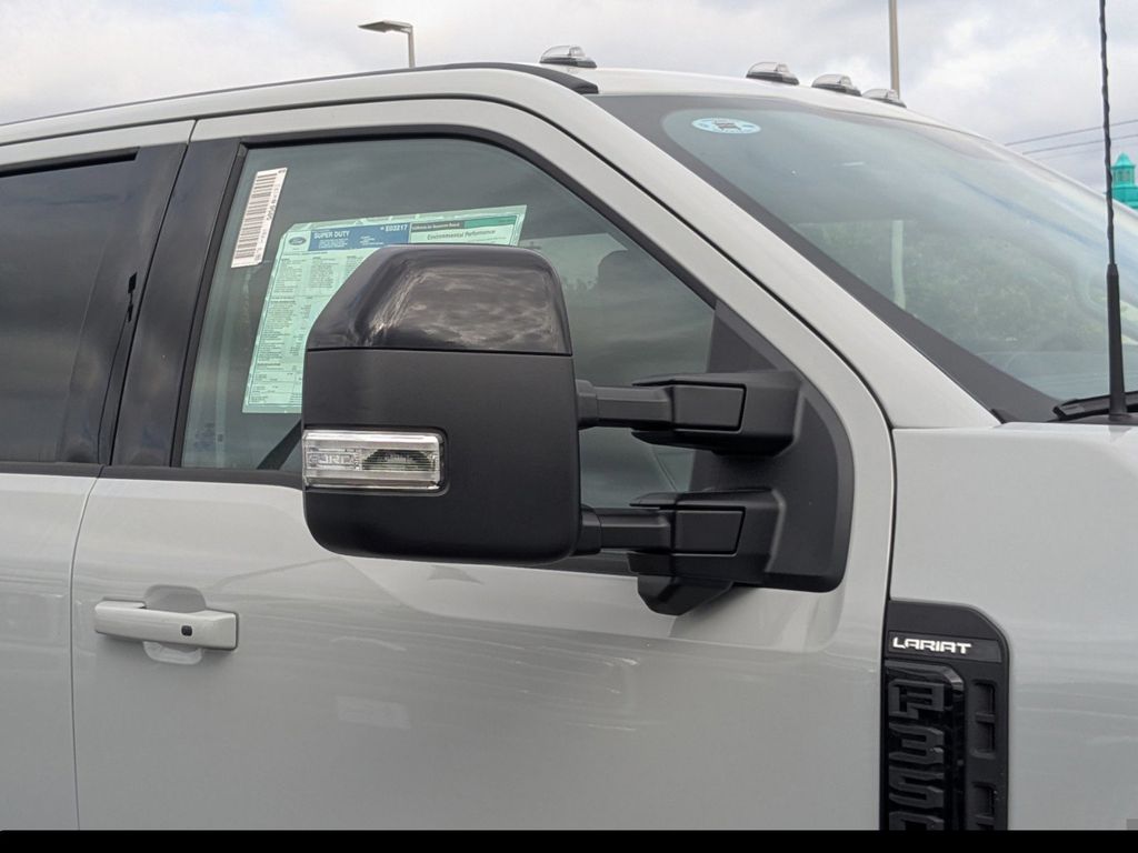 2025 Ford F-350 Lariat