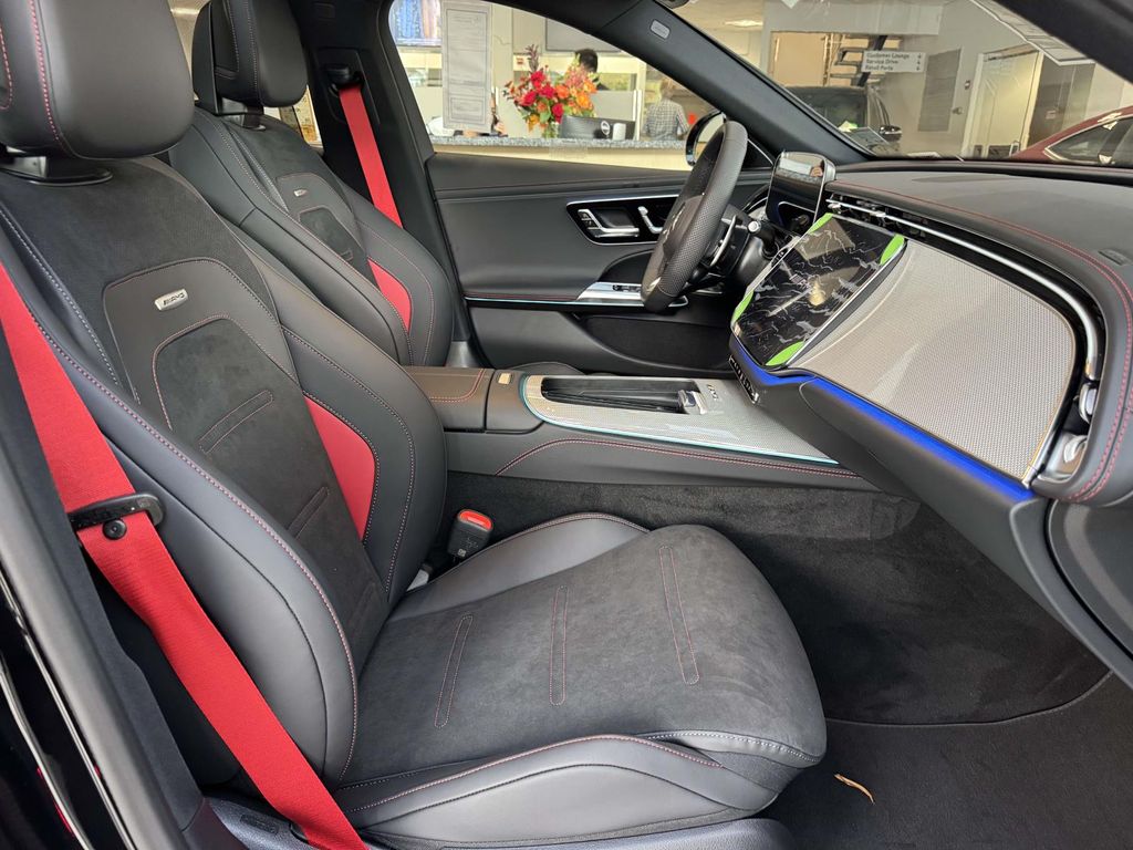 Thumbnail: 2026 Mercedes-Benz E-Class - 10