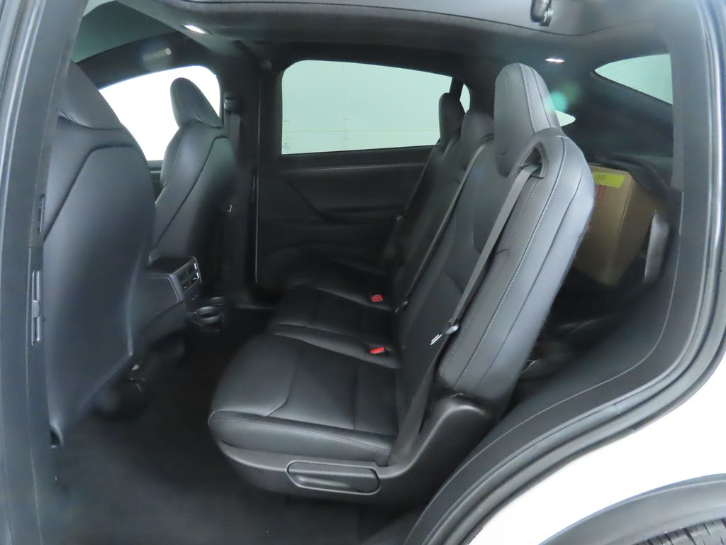 Thumbnail: 2020 Tesla Model X - 30