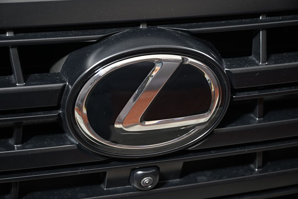 Thumbnail: 2025 Lexus GX - 13