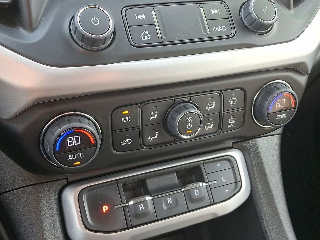 Thumbnail: 2023 GMC Acadia - 16