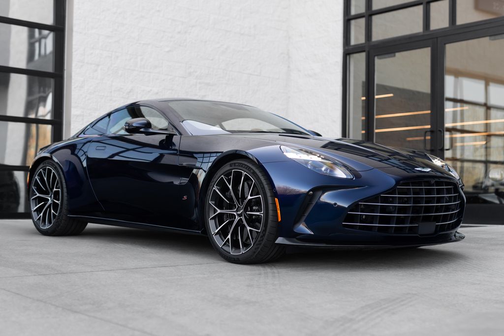 2026 Aston Martin Vantage 4.0 V8's photo