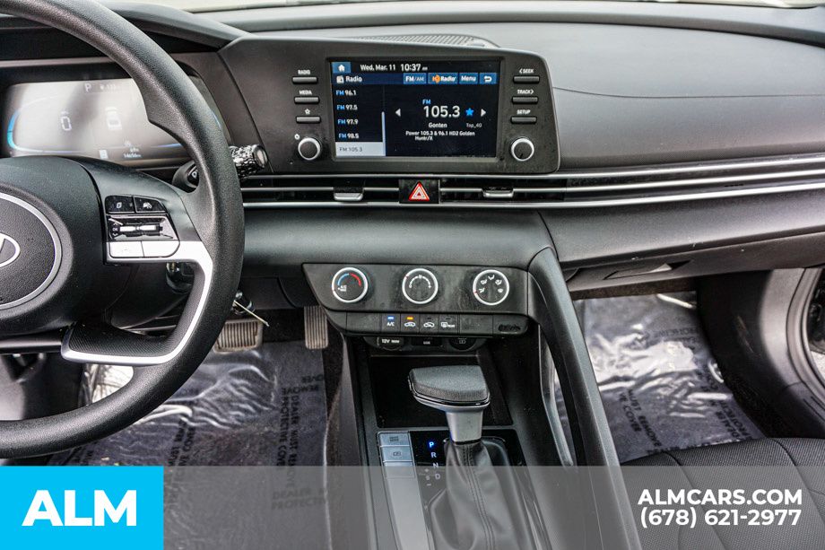 Used 2025 Gray Hyundai SE image 38