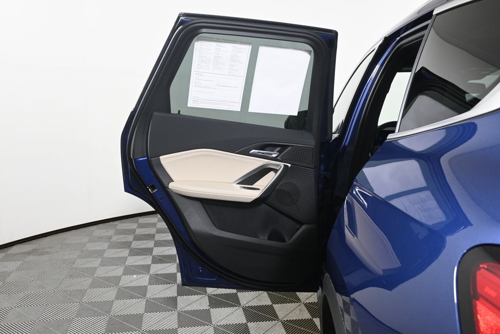 Thumbnail: 2023 BMW X1 - 31