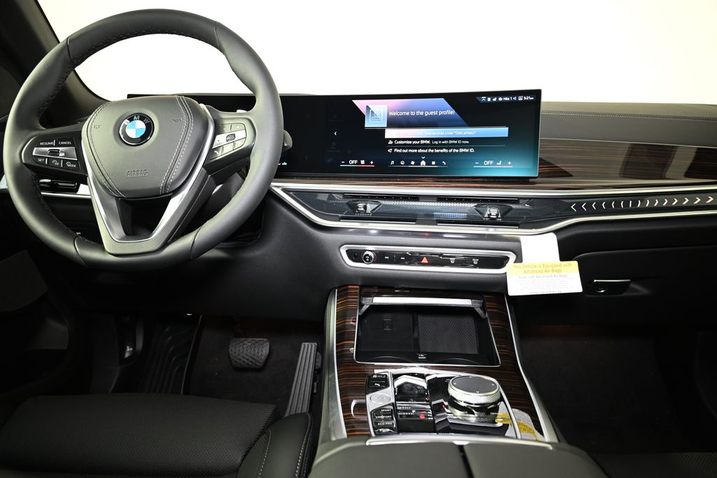 Thumbnail: 2026 BMW X5 - 16
