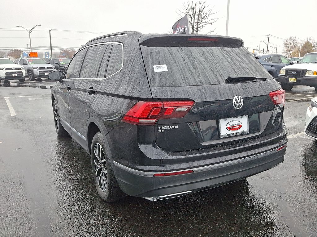 Thumbnail: 2021 Volkswagen Tiguan - 4