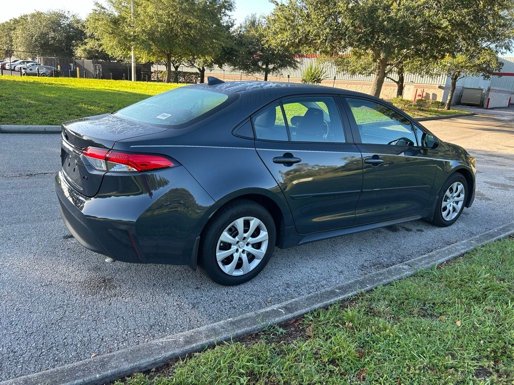 Thumbnail: 2023 Toyota Corolla - 5