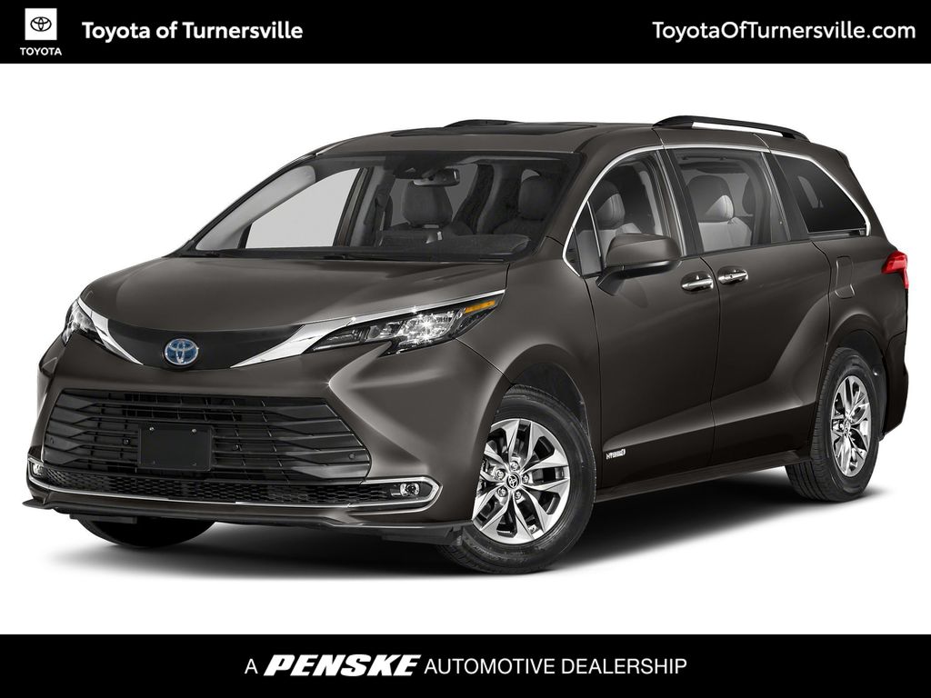 2024 Toyota Sienna XLE -
                Turnersville, NJ