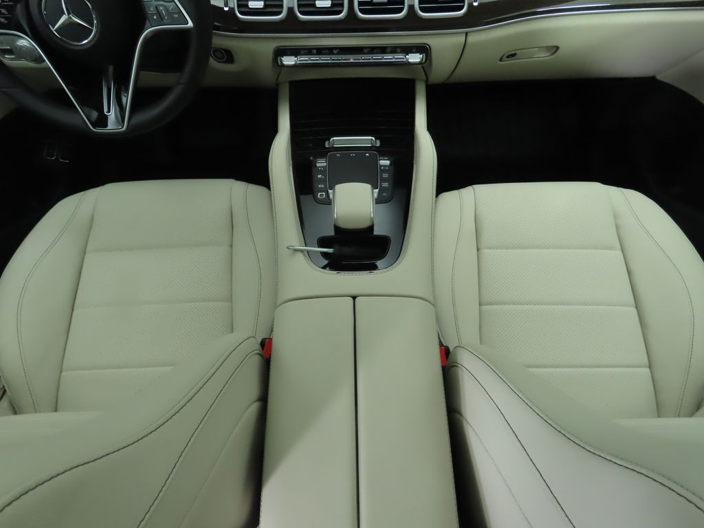 Thumbnail: 2025 Mercedes-Benz GLE - 17
