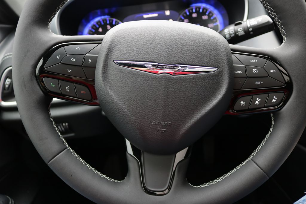 Used Car 2025 Chrysler Pacifica  Limited For Sale Under $50,000 In Austin, Texas