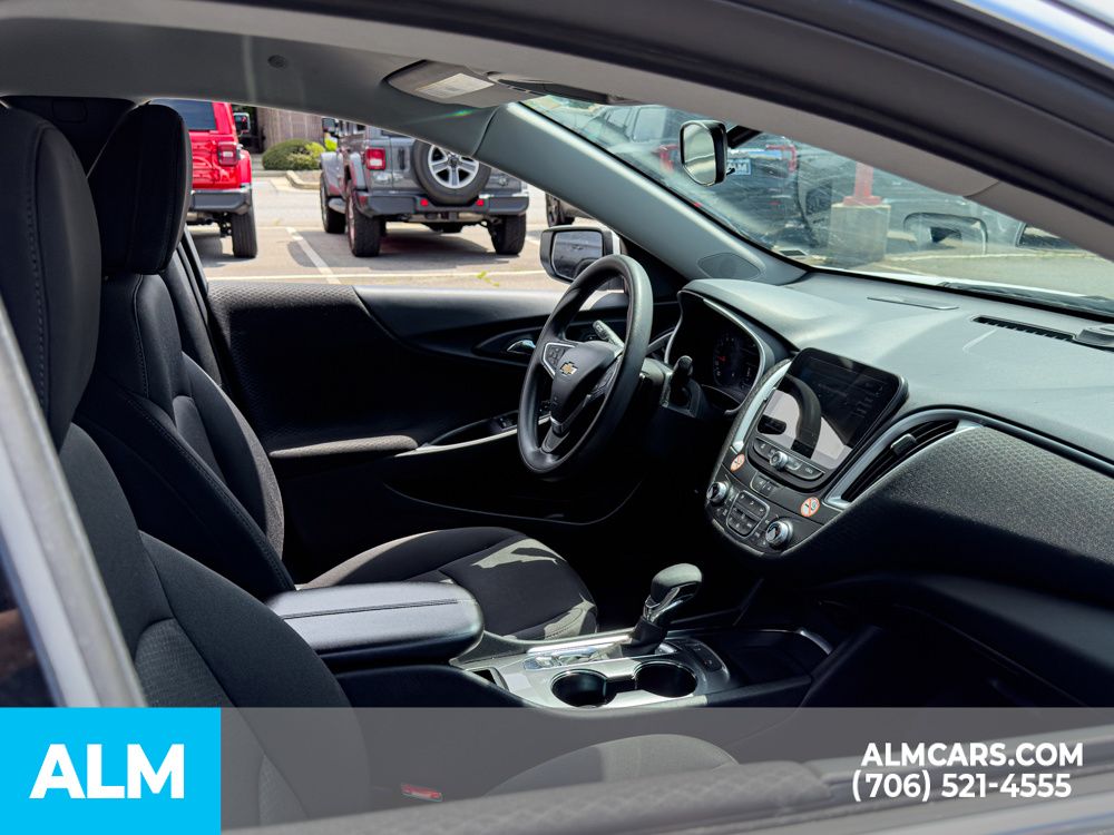 Used 2024 White Chevrolet LT image 23