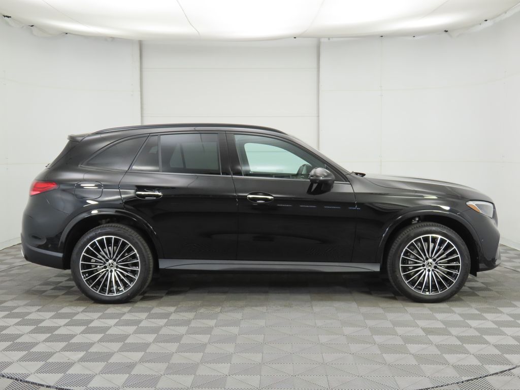 Thumbnail: 2026 Mercedes-Benz GLC - 4