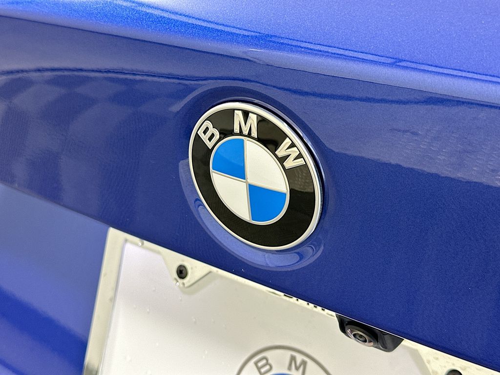 Thumbnail: 2025 BMW 3 Series - 22