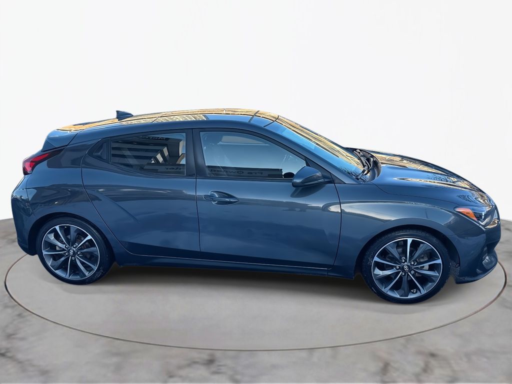 Thumbnail: 2020 Hyundai Veloster - 8